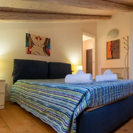 Mansarda Diaz Con Terrazza A 10 Min Da Ortigia Apartman *